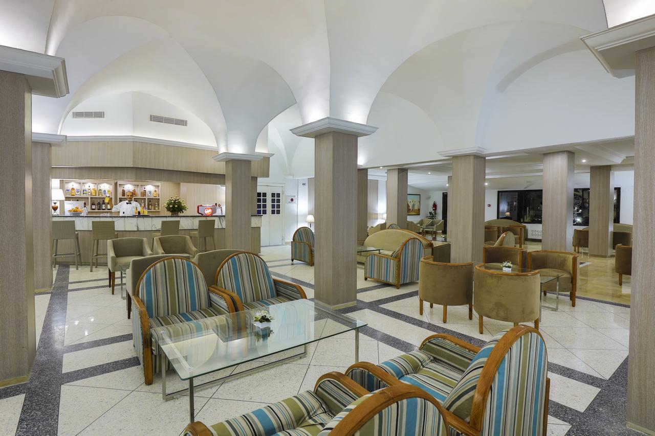 Hari Club Beach Resort Aghir ภายนอก รูปภาพ