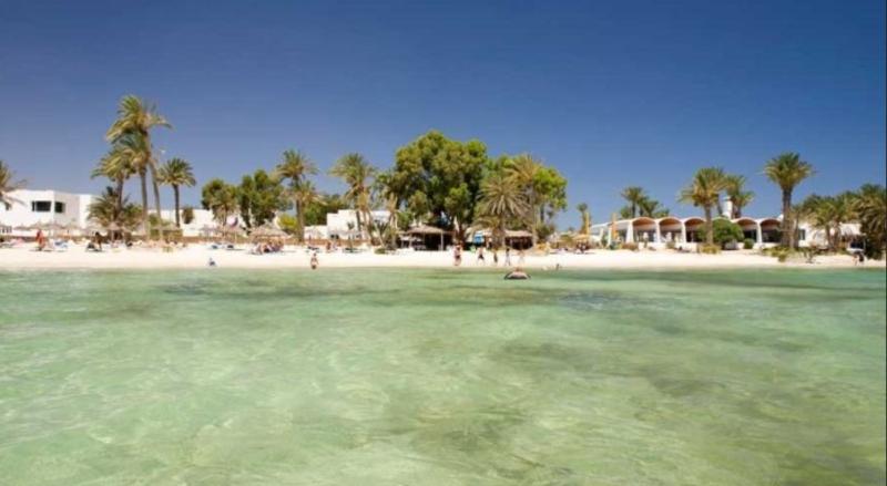 Hari Club Beach Resort Aghir ภายนอก รูปภาพ