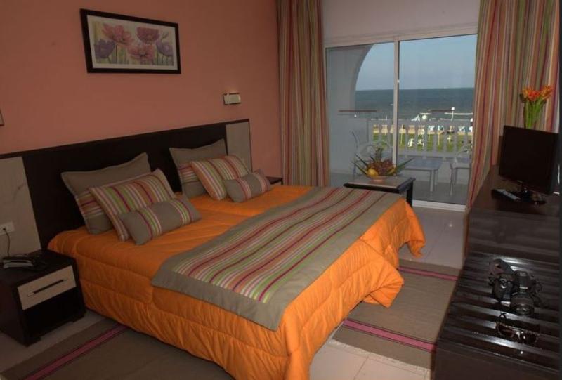 Hari Club Beach Resort Aghir ภายนอก รูปภาพ